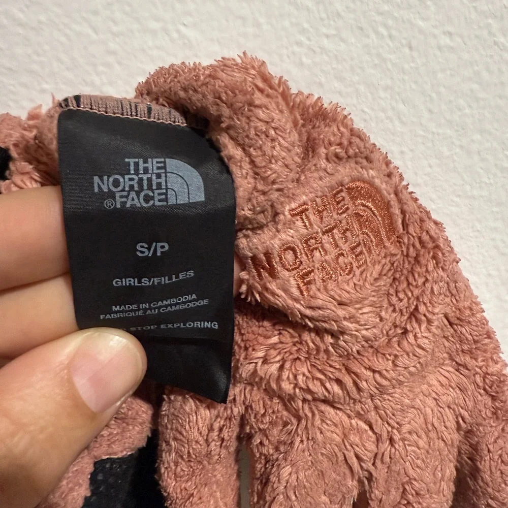 Girls’ Winter Glove Bundle – The North Face & Wedze (3–4Y / S)